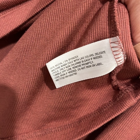 A NEW DAY Women’s XL Ribbed Mock Neck Long Sleeve Blouse Lightweight Sweater - Picture 4 of 5